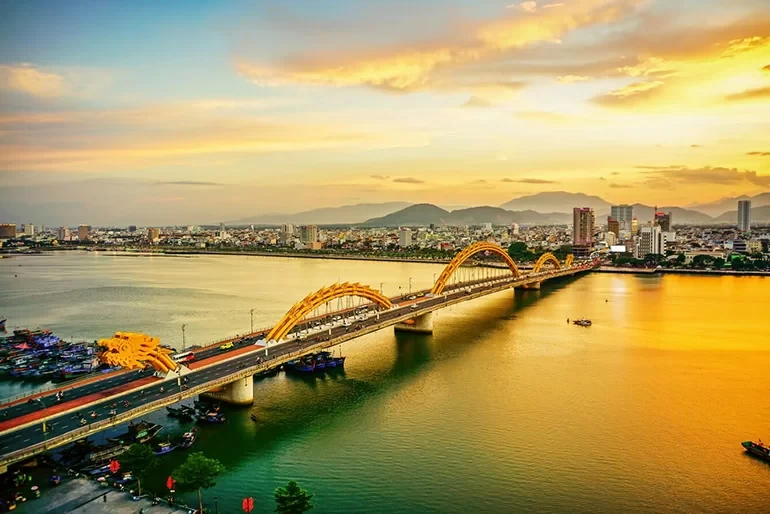 Top 5 beautiful scenes in Vietnam that are most loved by tourists